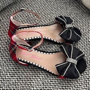 Betsey Johnson Red Tartan Flats with Black Bow girls size 4 for women’s size 7!